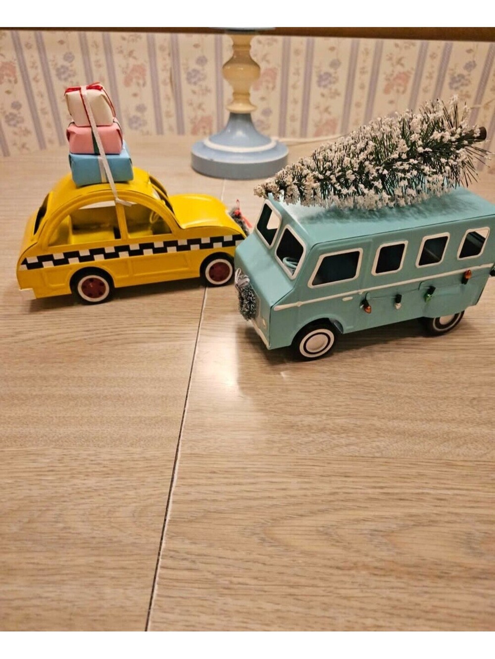 Wondershop Seasonal Collections Christmas Decor, Metal Teal Van and Yellow Taxi